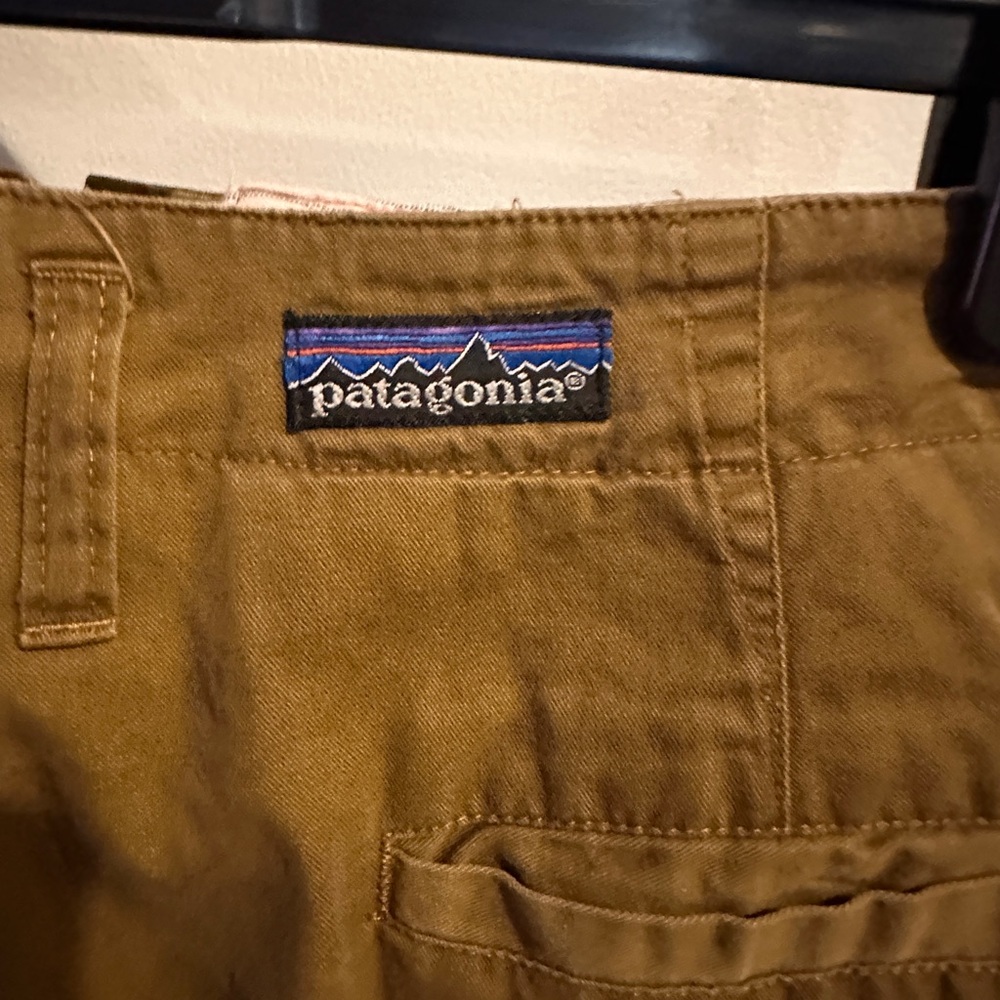 Patagonia Women’s Cotton Baggy Tapered Button Cuff Hiking Pants Brown Sz16
#B655 - Picture 4 of 10